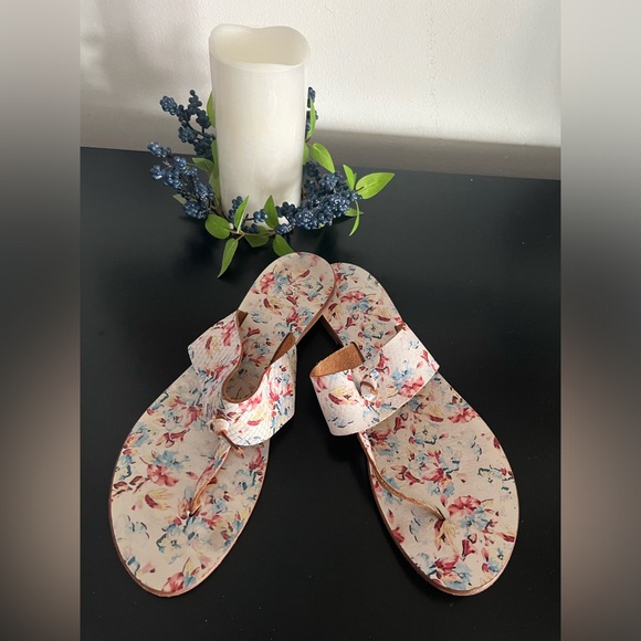 Josie a la plage Leather Sandals - Picture 3 of 4